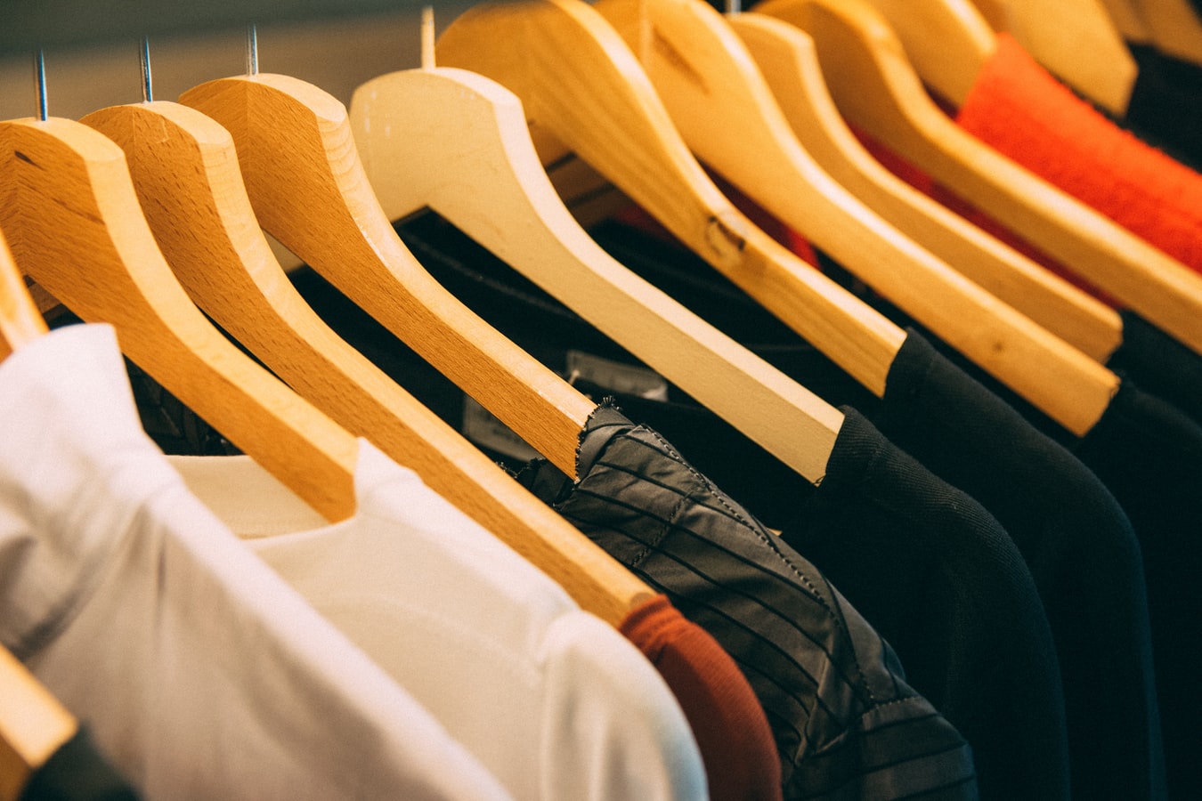 7 ways to organize your closet during quarantine